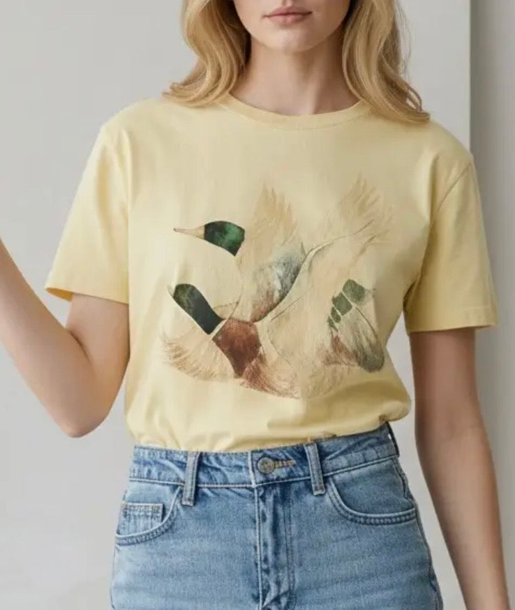 Vintage Duck Flight Graphic Tee