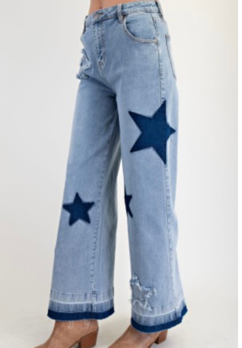 Washed Denim/Star Detail Jeans