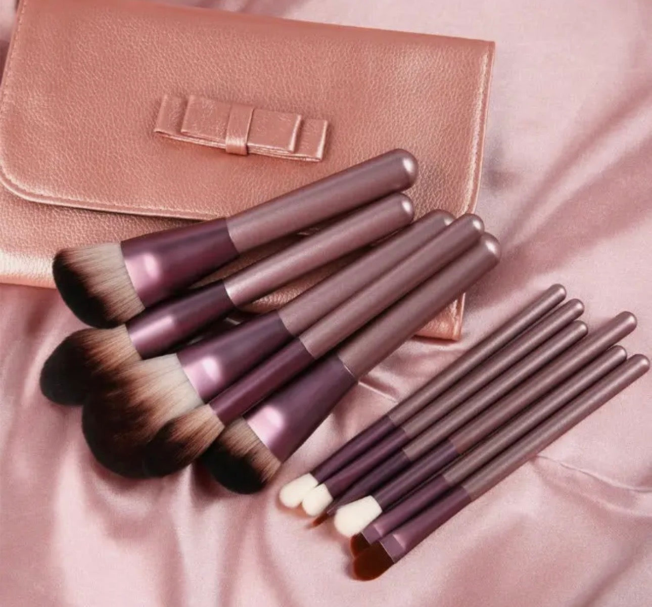 Synthetic Hair 12 Pc. Make Up Brush Set With Case