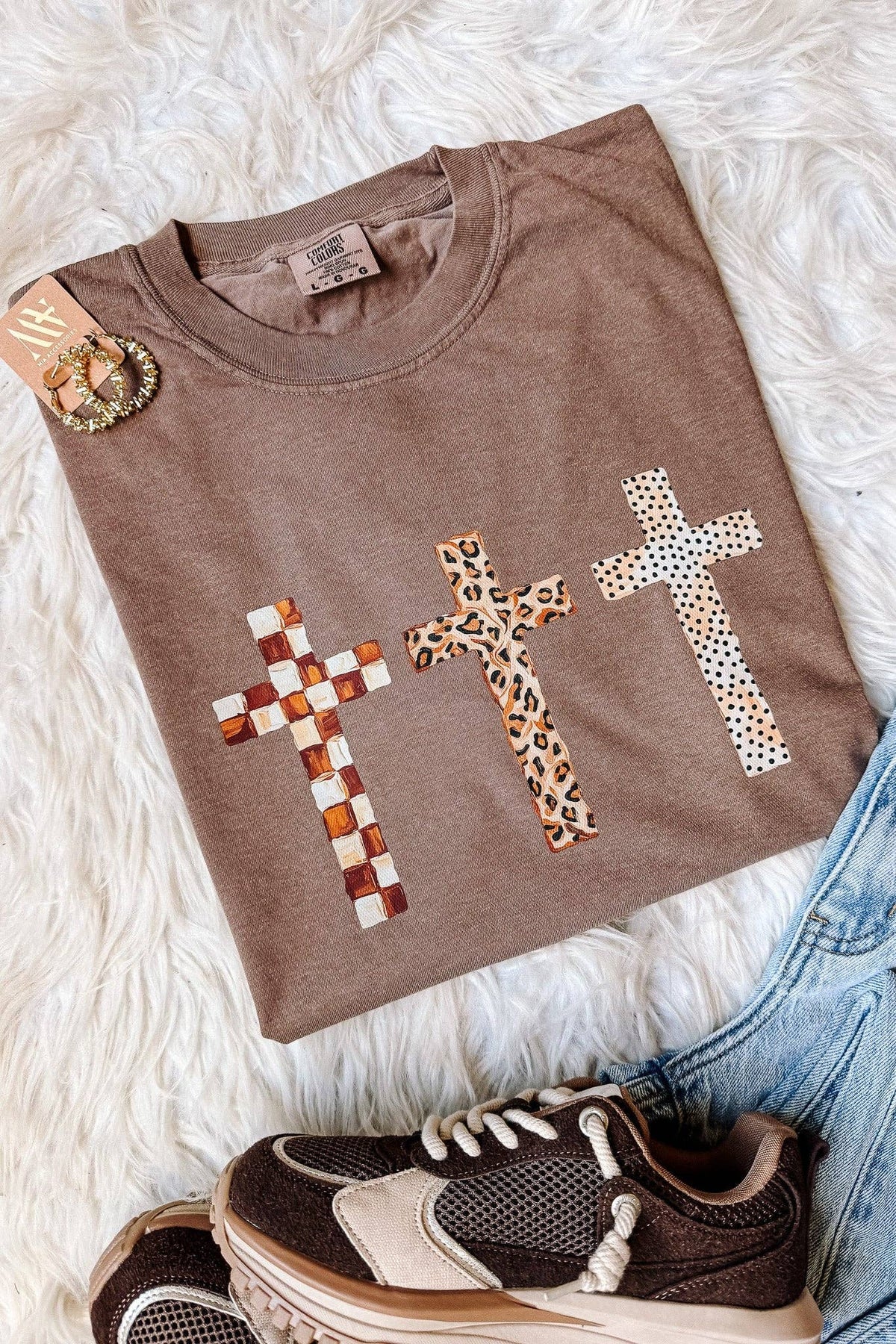 Checkered, Leopard, Dot Crosses Graphic Tee - Espresso: Extra Large