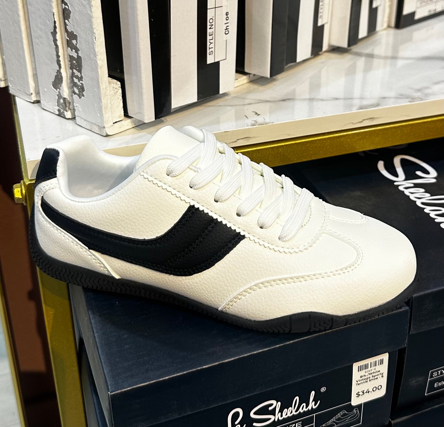 Vintage Sporty Sneakers