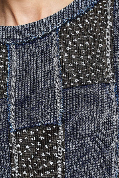 Waffle Knit Contrast Patchwork Top: BLOOD RED MULTI / S