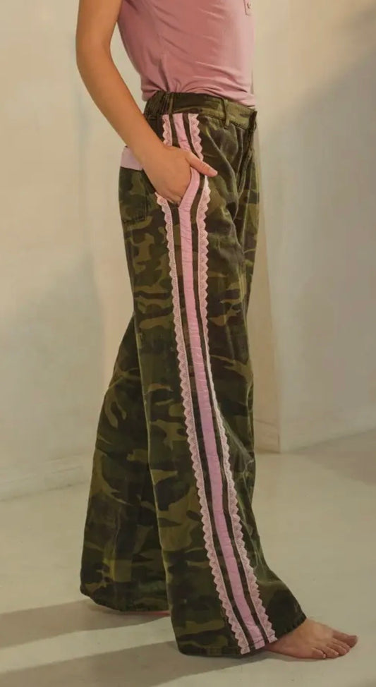 Washed Camo/Lace Detail Pants