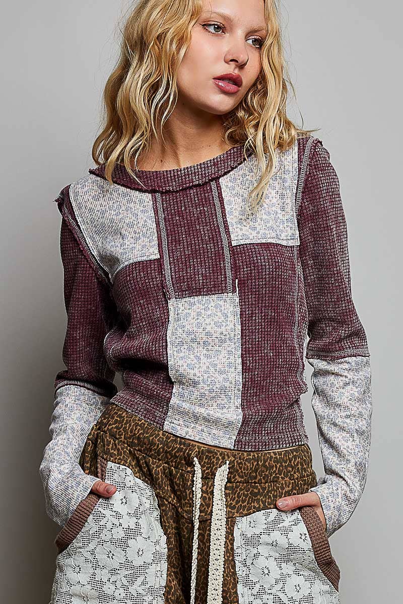 Waffle Knit Contrast Patchwork Top: BLOOD RED MULTI / S