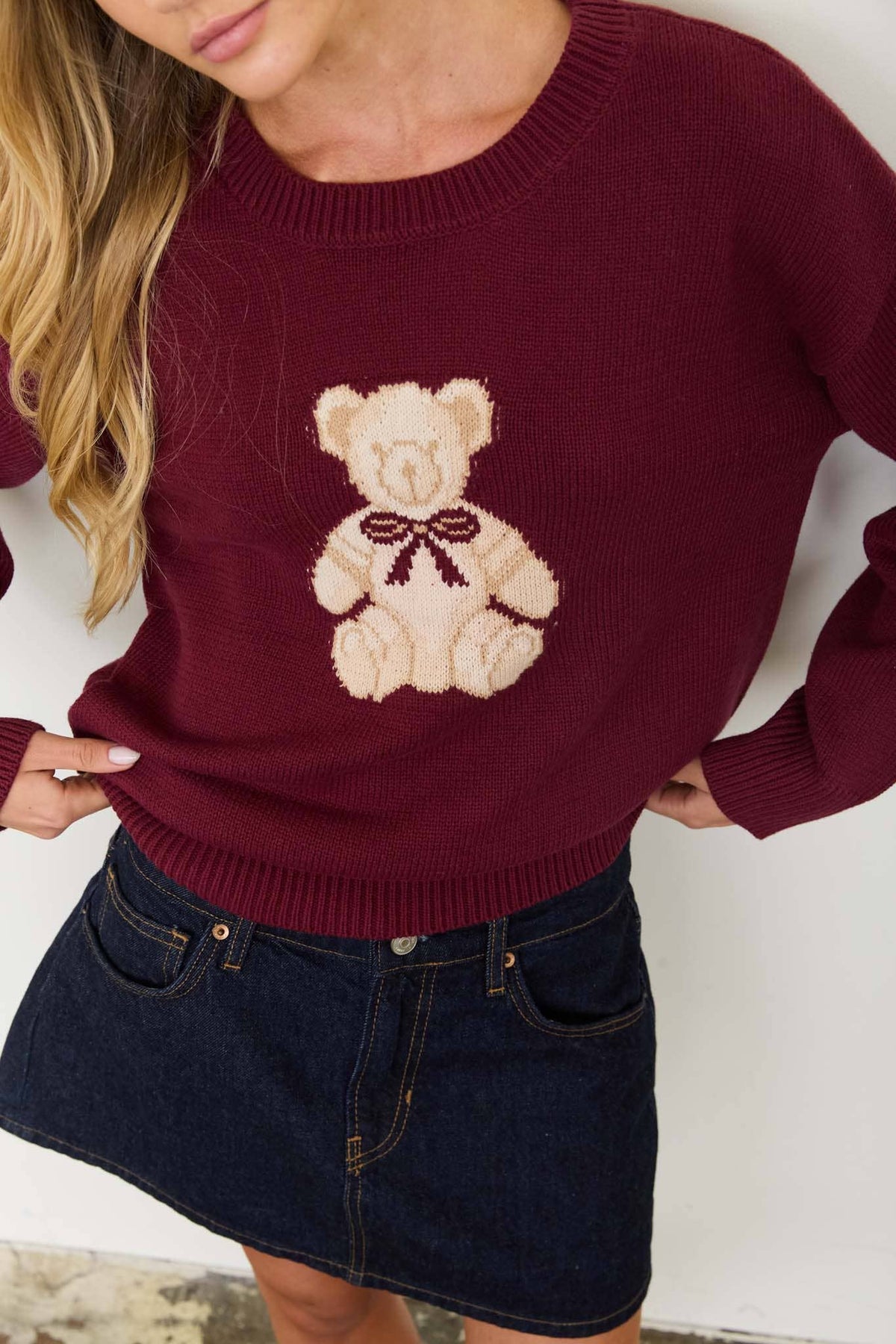 TEDDY JACQUARD CREW NECK KNIT PULLOVER SWEATER: CHARCOAL