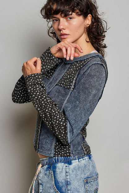Waffle Knit Contrast Patchwork Top: BLOOD RED MULTI / L