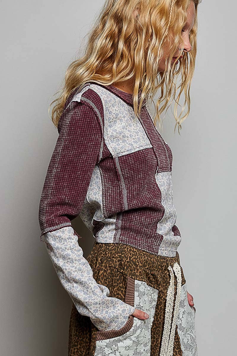 Waffle Knit Contrast Patchwork Top: BLOOD RED MULTI / M