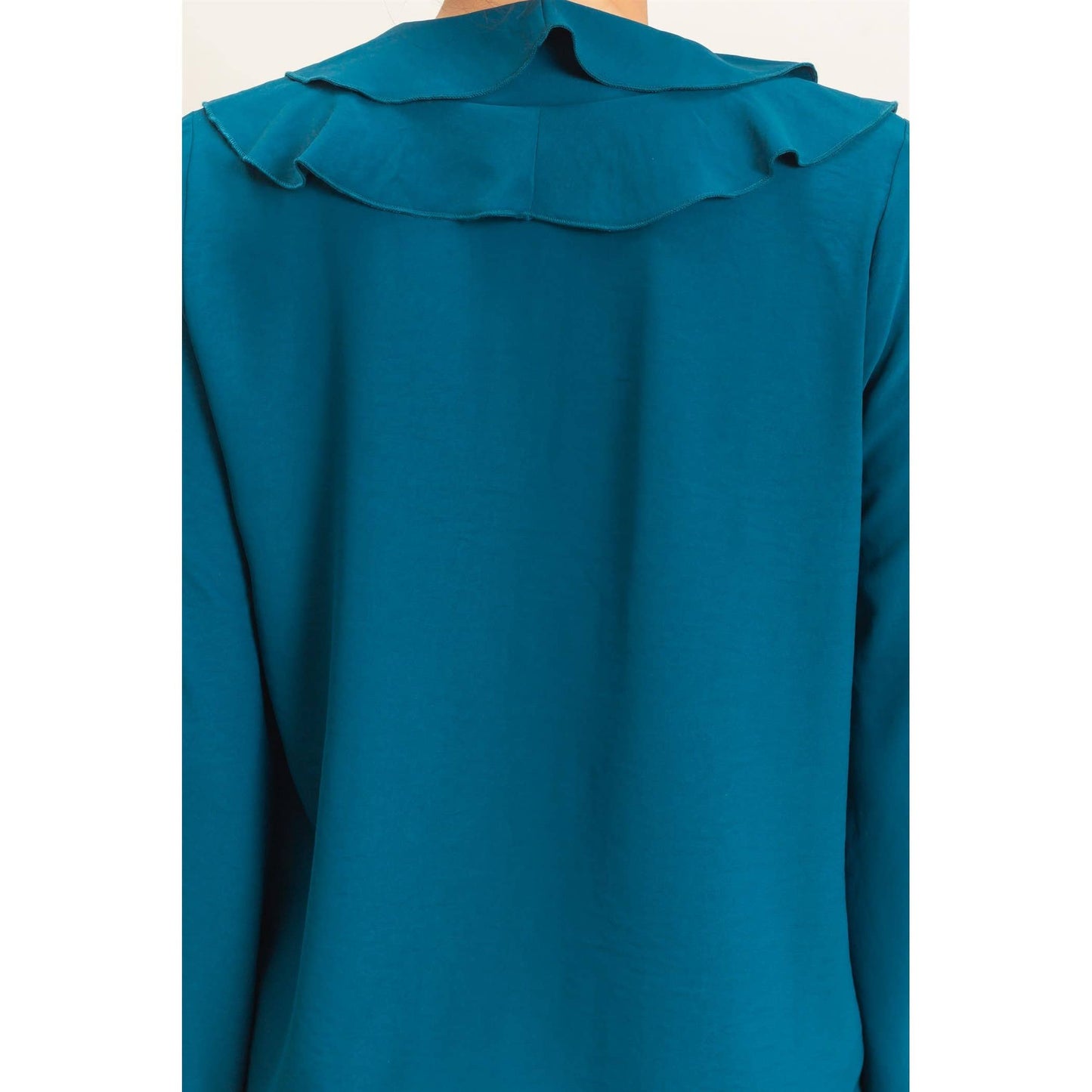 Ruffled V-Neck Button-Up Blouse: ALPACA / S-M-L(2-2-2)