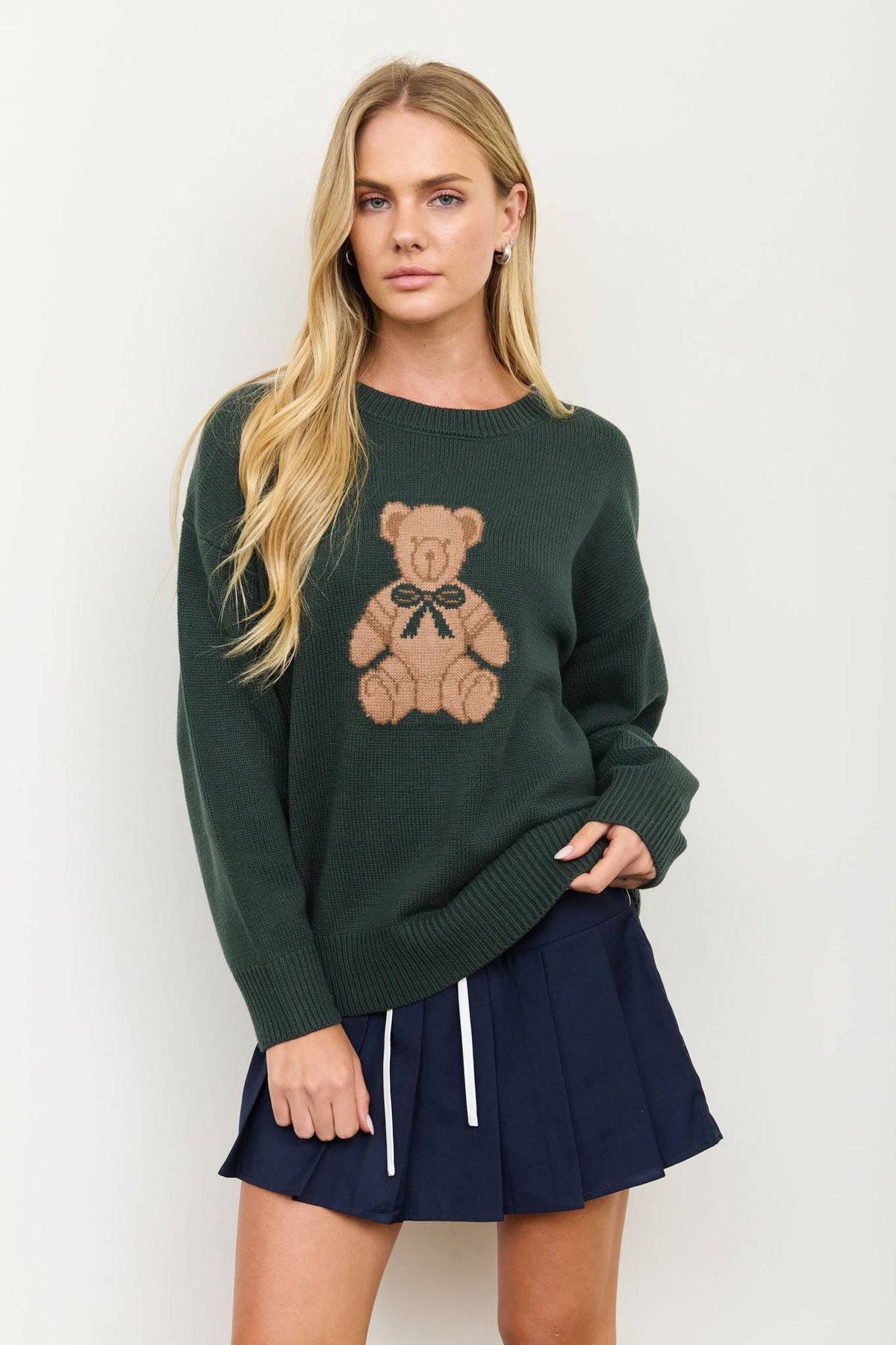 TEDDY JACQUARD CREW NECK KNIT PULLOVER SWEATER: CHARCOAL